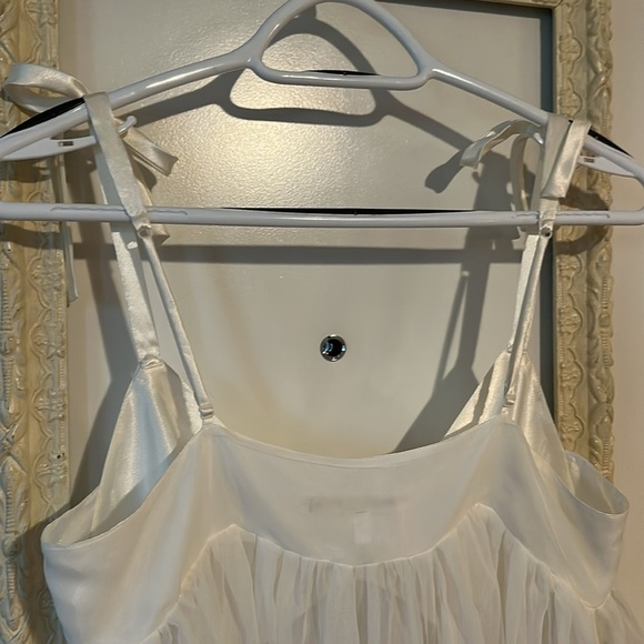 VICTORIA’S SECRET | Vintage White Lace Chemise - Picture 10 of 12